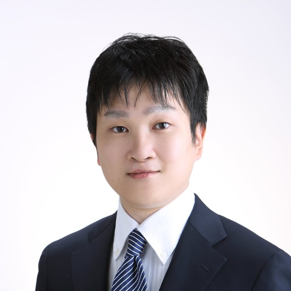 八木健太